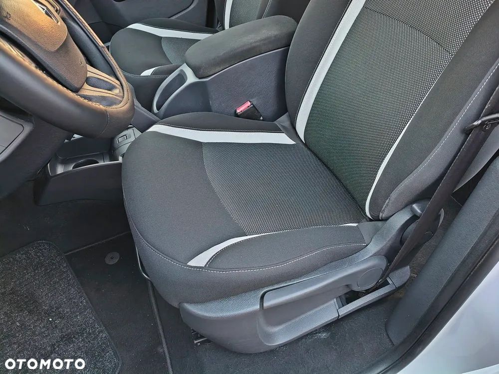 Renault Kangoo dCi 110 FAP Luxe - 8