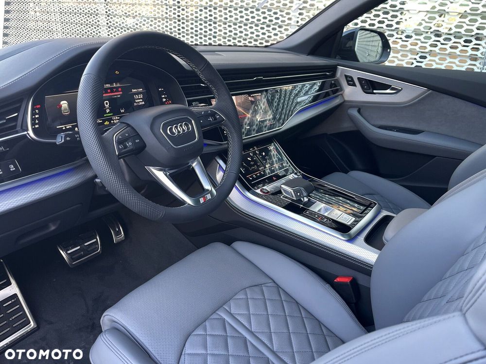 Audi SQ8 - 16