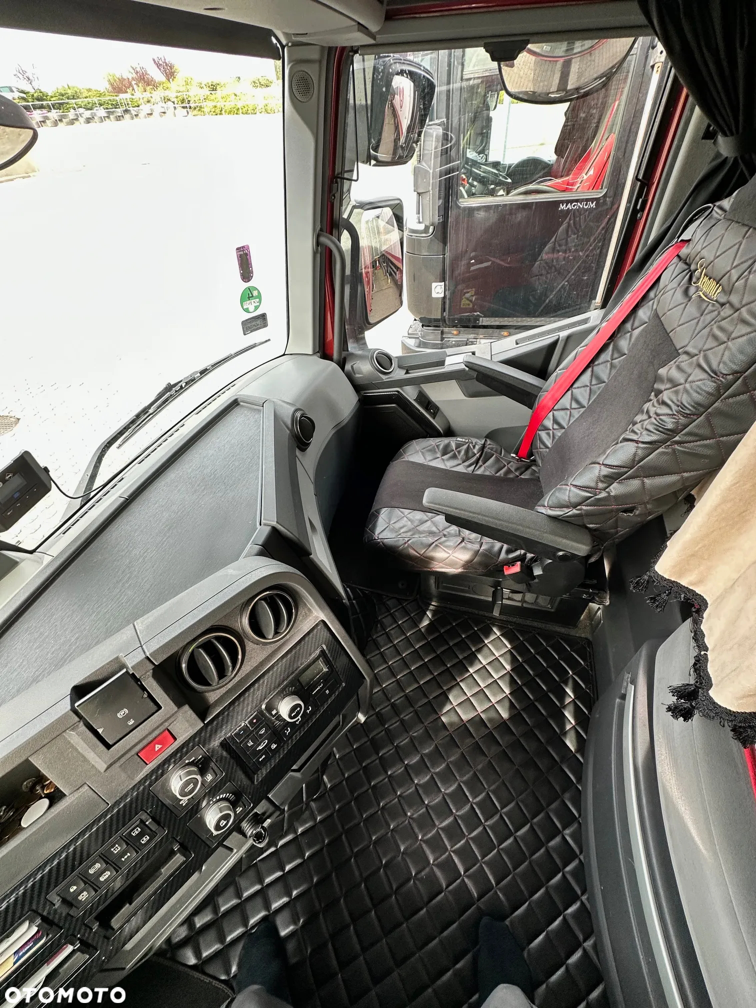 Renault T 520 - 10
