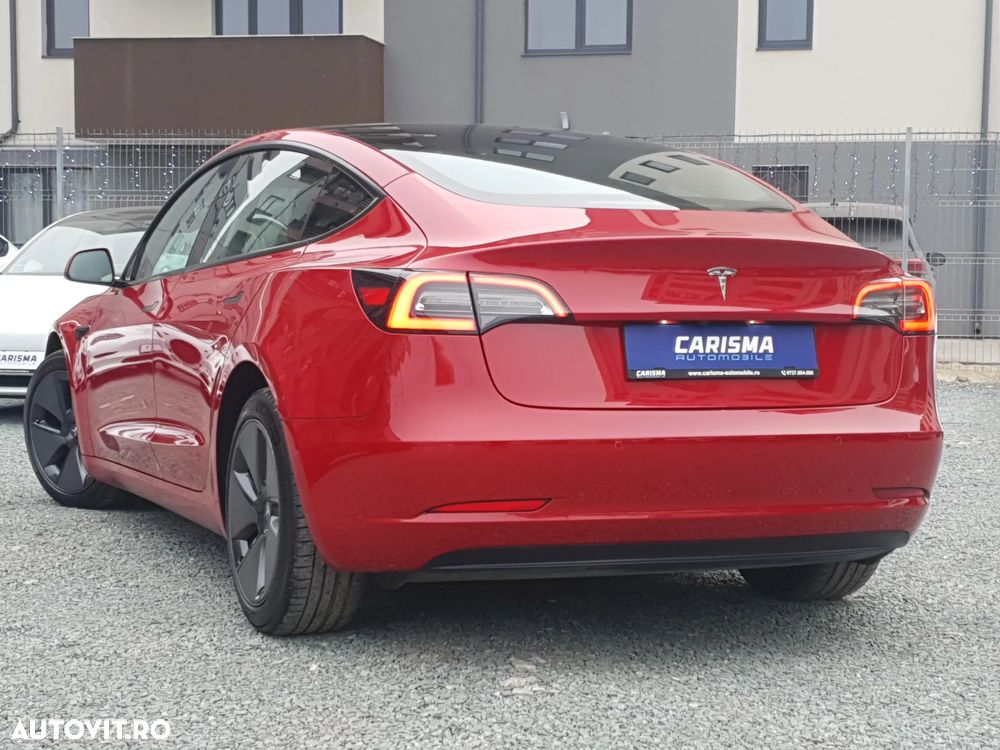 Tesla Model 3 Standard Reichweite Plus Hinterradantrieb - 3