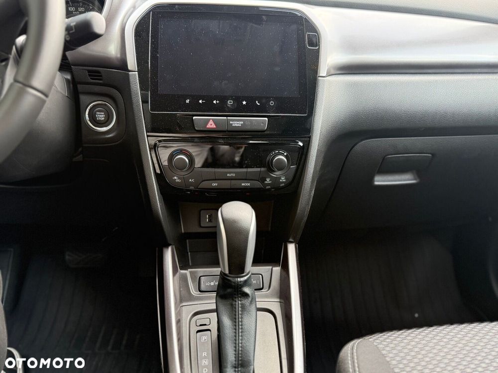 Suzuki Vitara - 24