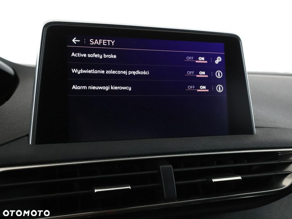 Peugeot 3008 2.0 BlueHDi Allure S&S - 26