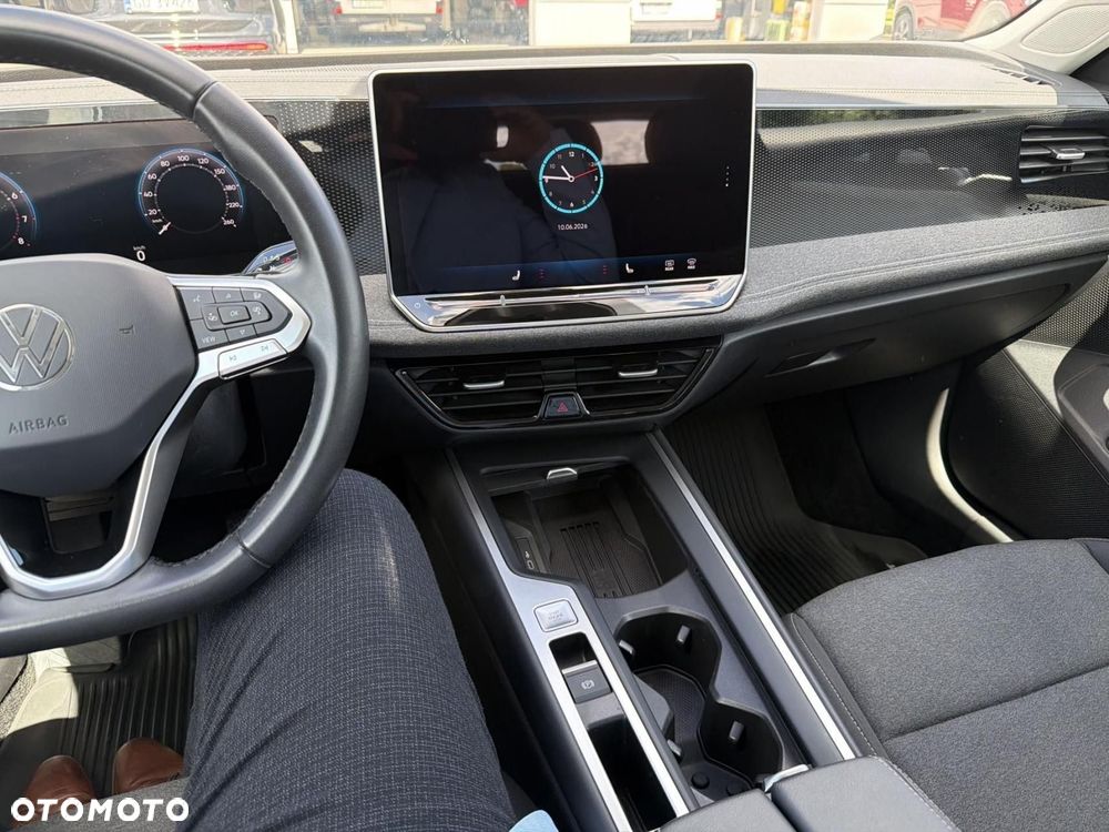Volkswagen Passat - 13