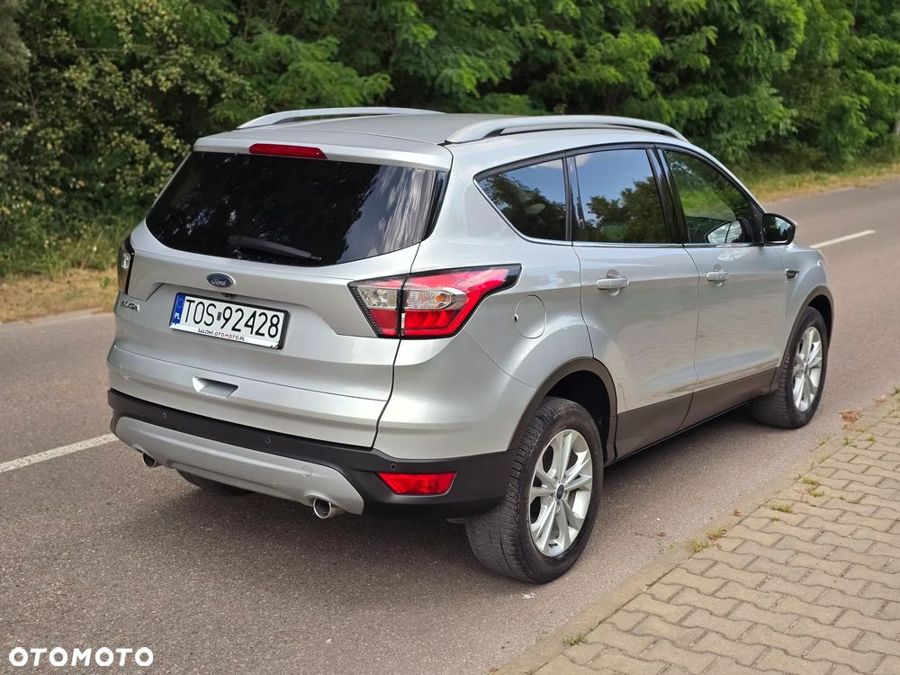 Ford Kuga 2.0 TDCi 2x4 Titanium - 13