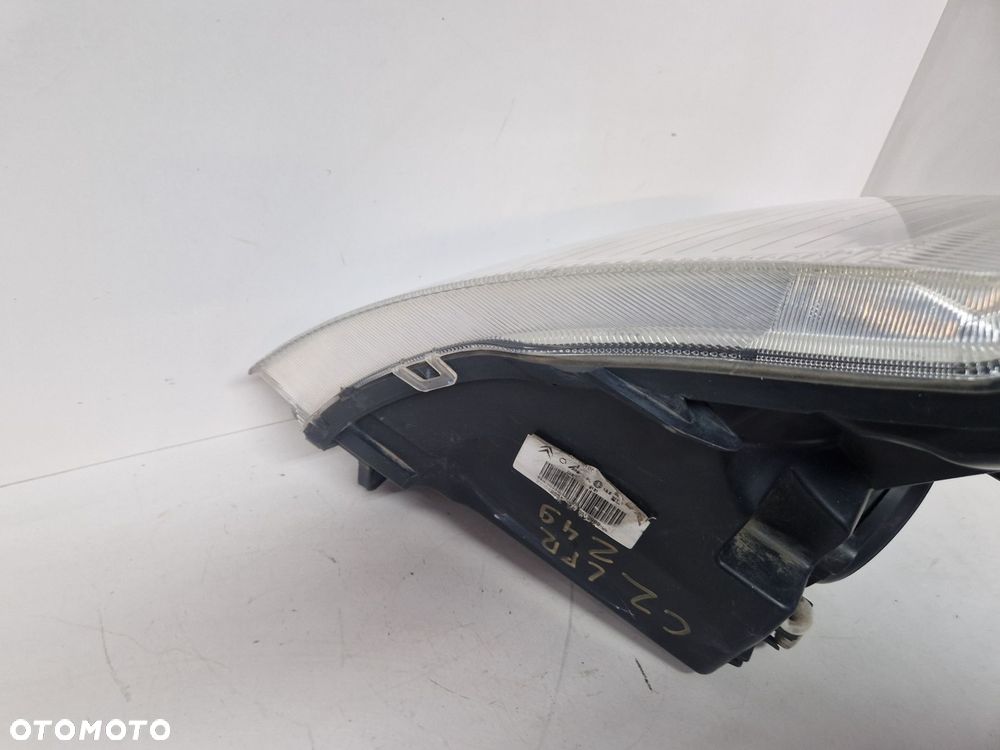 CITROEN C2 9680128180 LAMPA PRAWA PRZÓD PRZEDNIA EU - 13