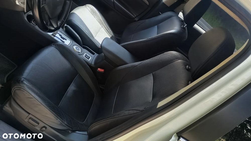 Mitsubishi Outlander 2.2 DID Instyle Navi - 10