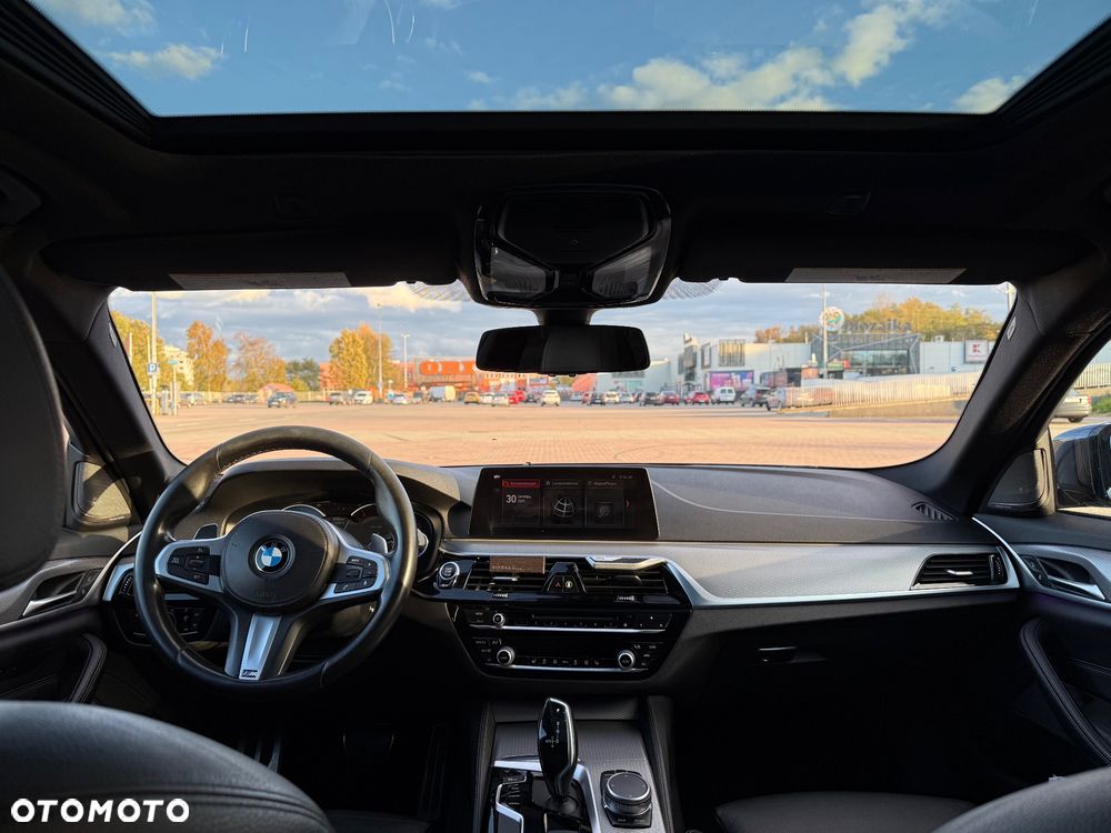 BMW Seria 5 530i M Sport sport - 22