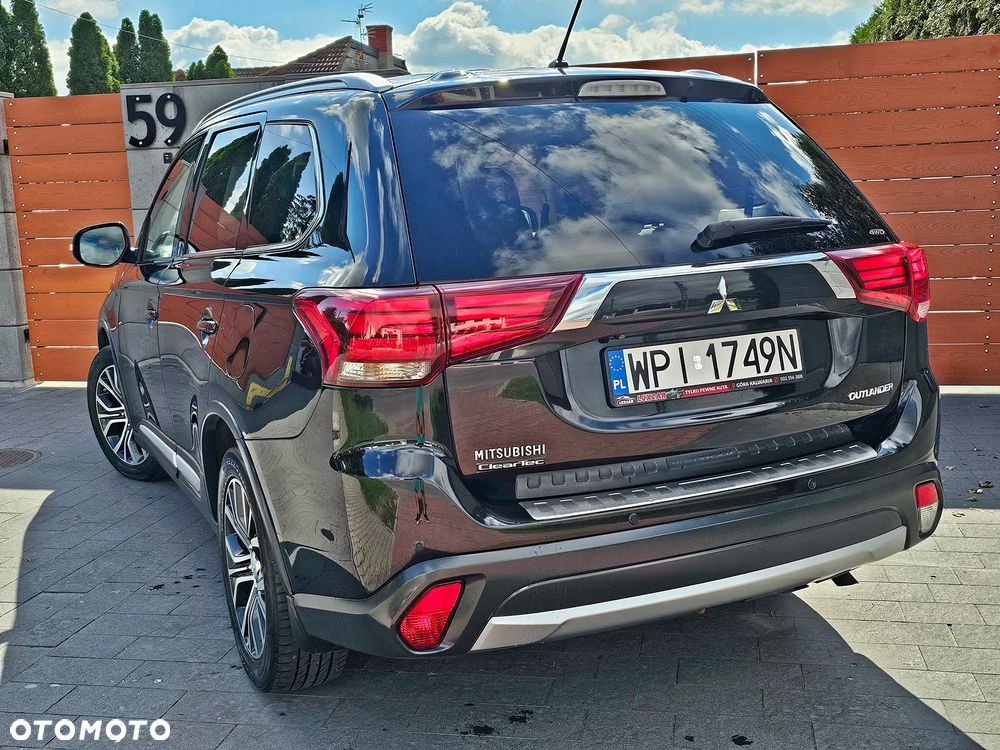Mitsubishi Outlander 2.0 4WD CVT Diamant+ - 9
