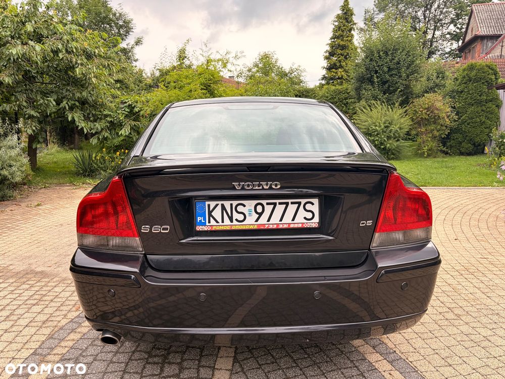 Volvo S60 2.4D5 Momentum - 5