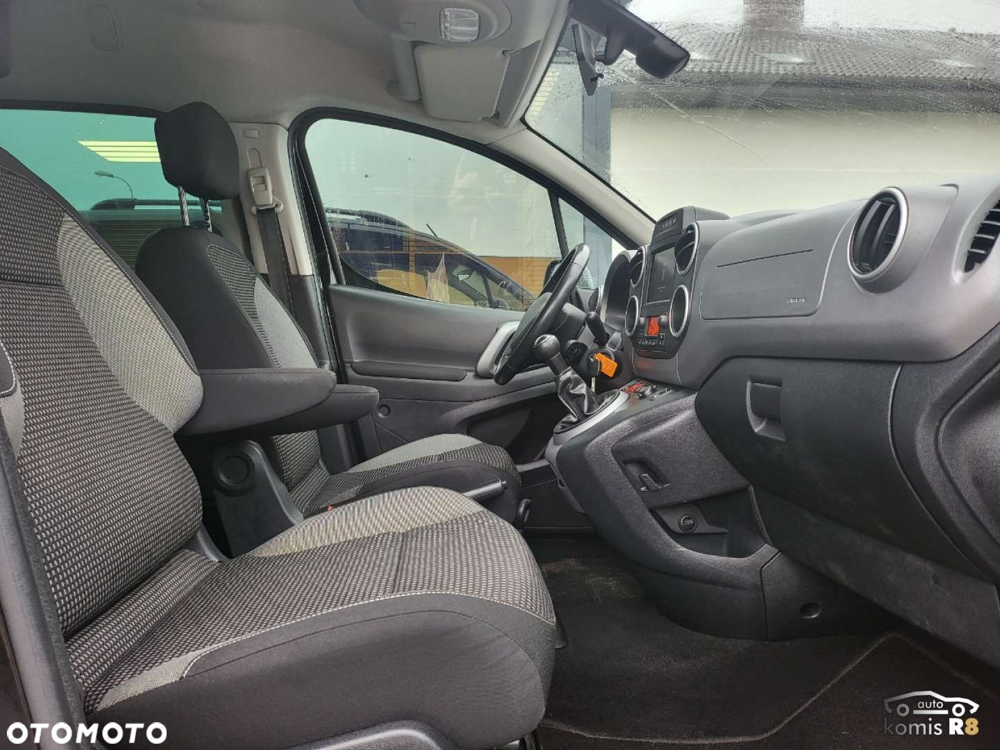 Peugeot Partner - 13
