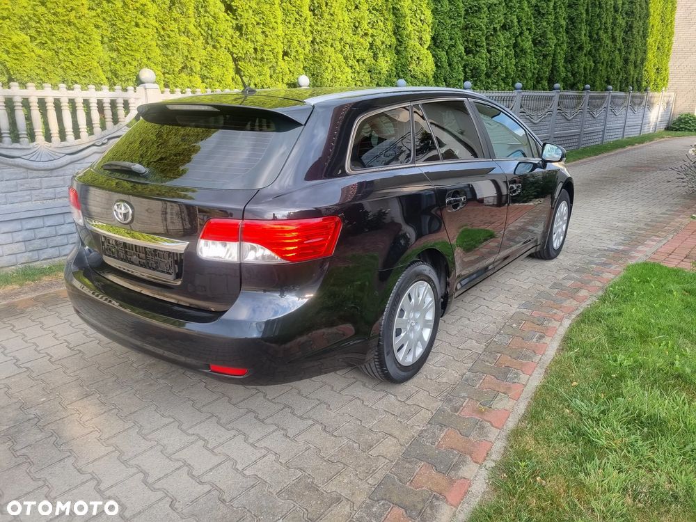 Toyota Avensis 1.8 Business Edition - 9