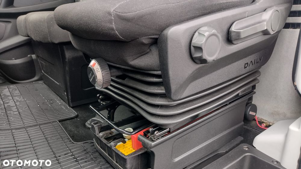 Iveco Daily 3.0 180KM Autolaweta Salon PL wyciągarka hak najazdy - 17