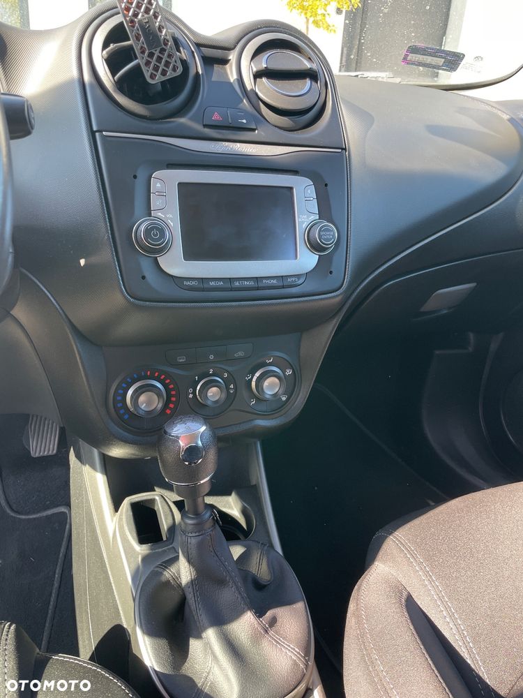Alfa Romeo Mito 1.4 - 12