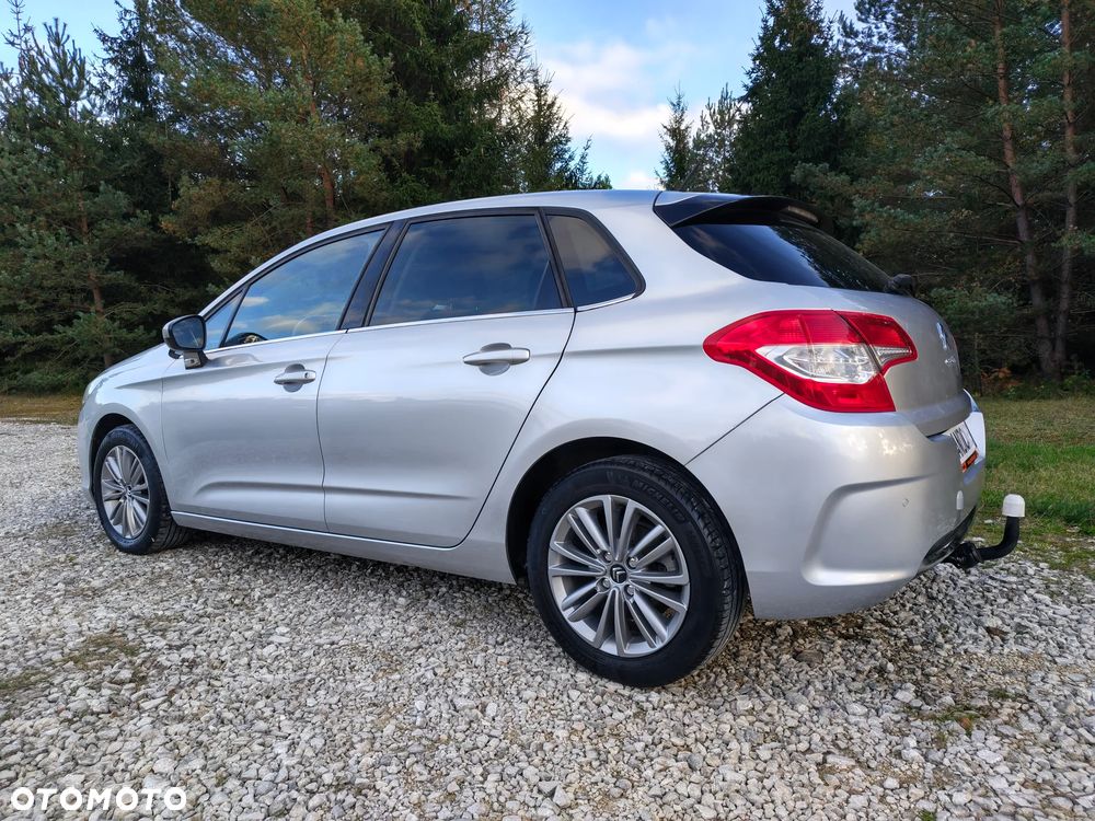Citroen C4 2011 photo 3