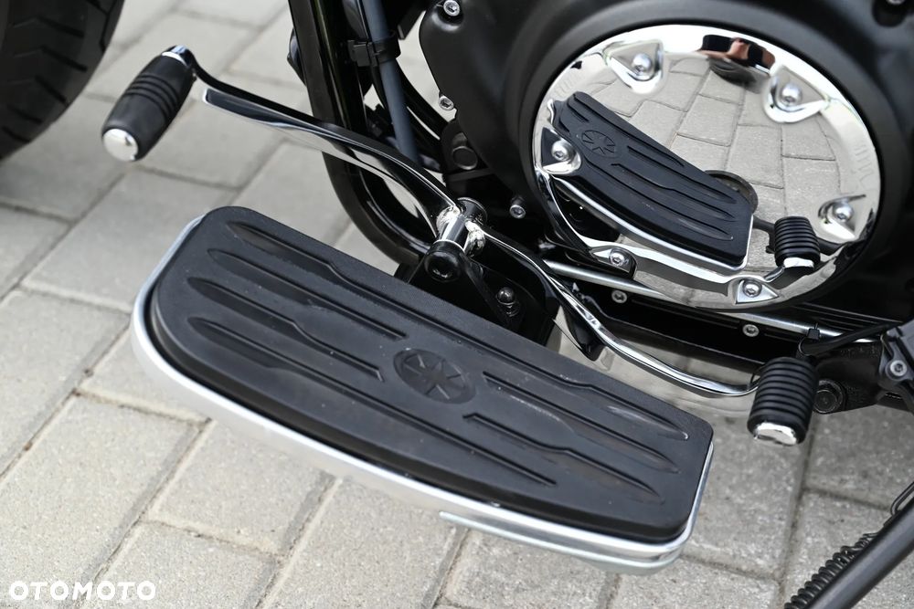 Yamaha XVS - 13