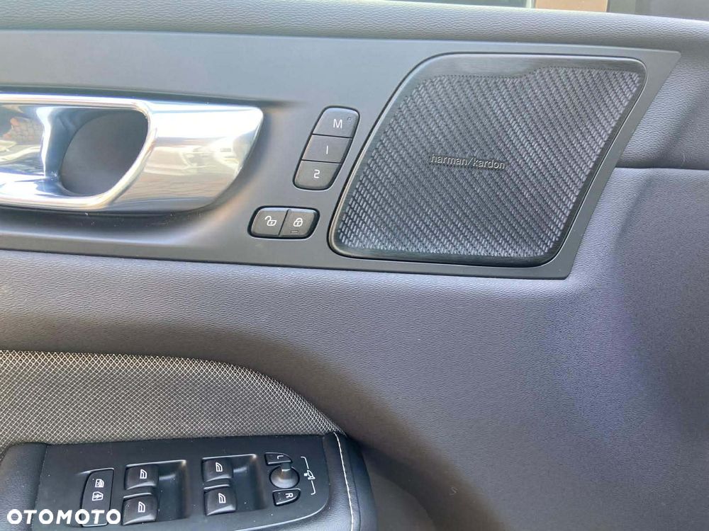 Volvo XC 60 - 16