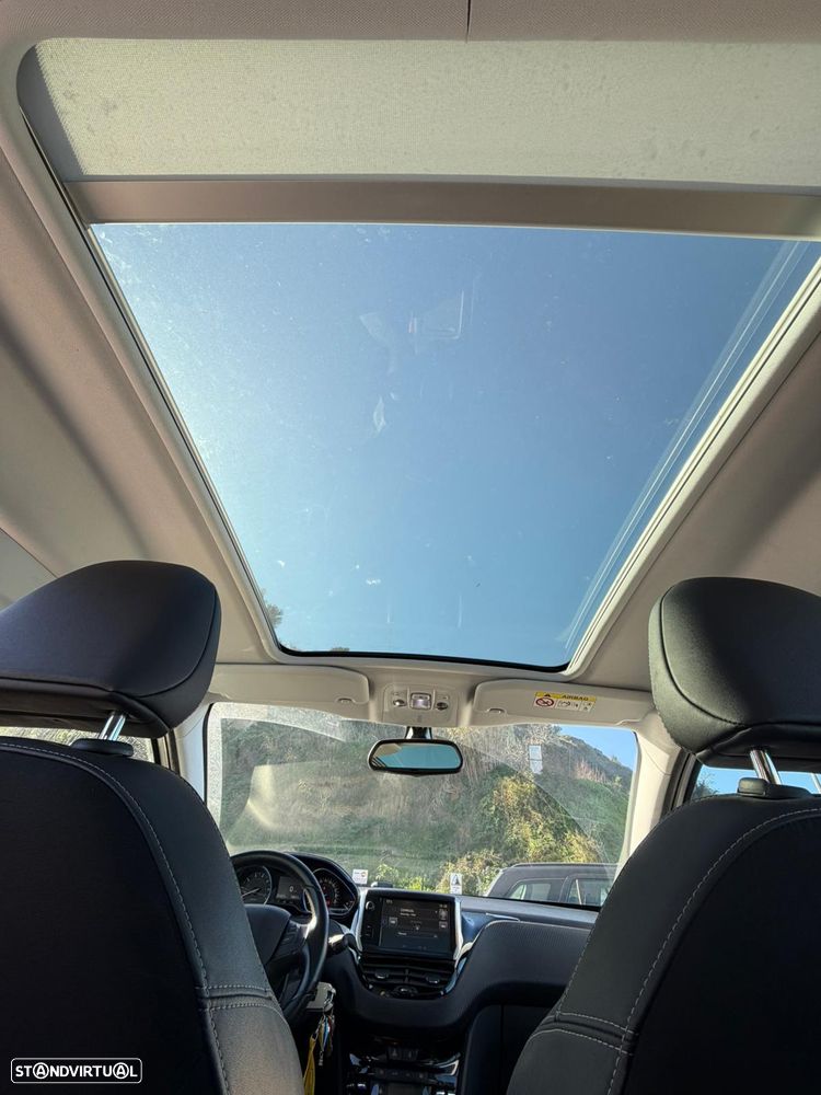 Peugeot 2008 PureTech 110 Stop&Start Allure - 9