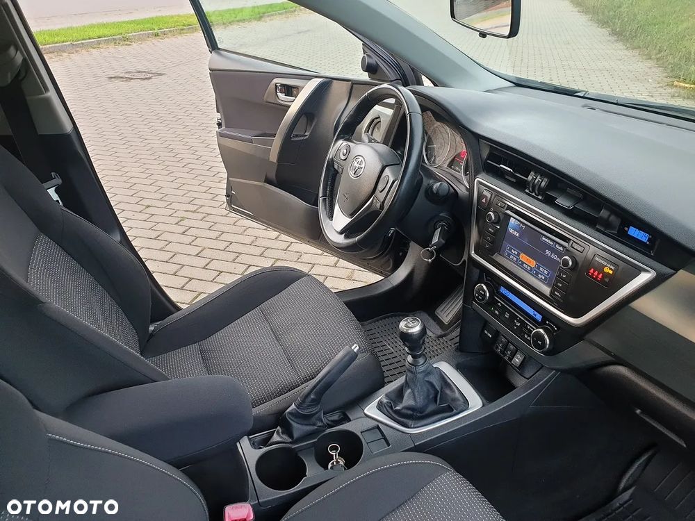 Toyota Auris 1.6 Valvematic START Edition - 26