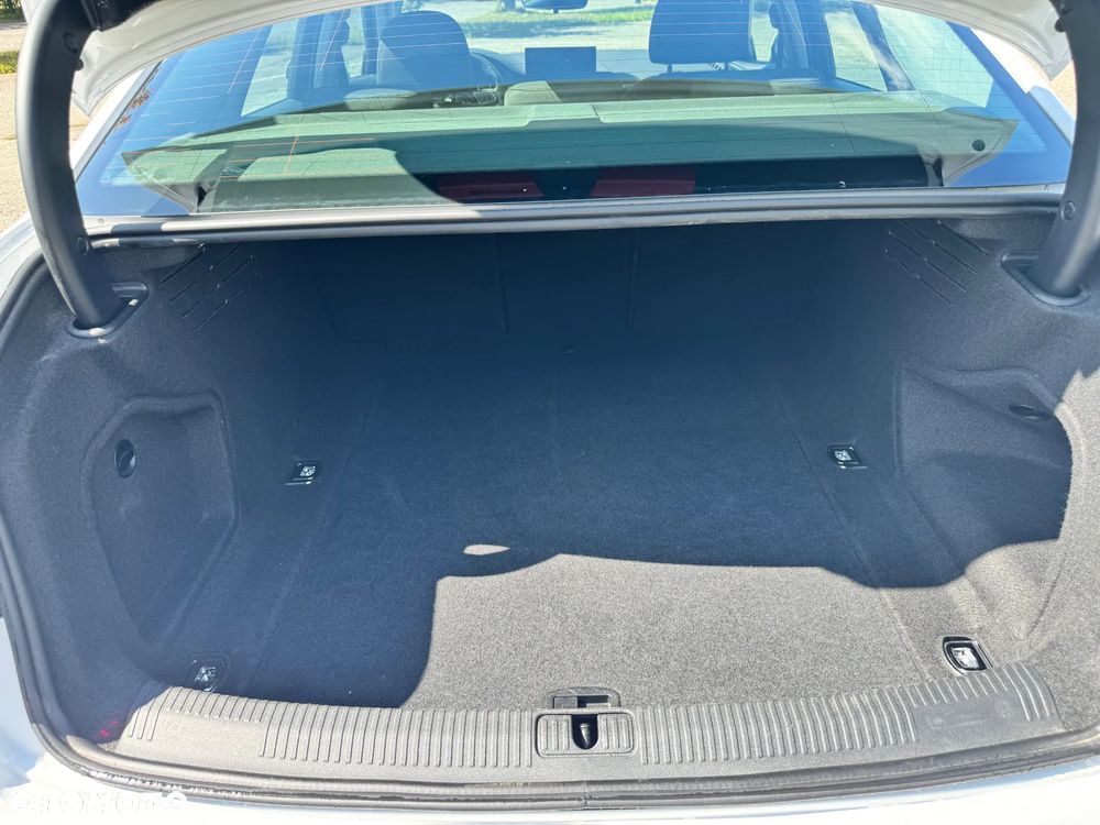 Audi A4 Limousine 35 TFSI mHEV S tronic - 11