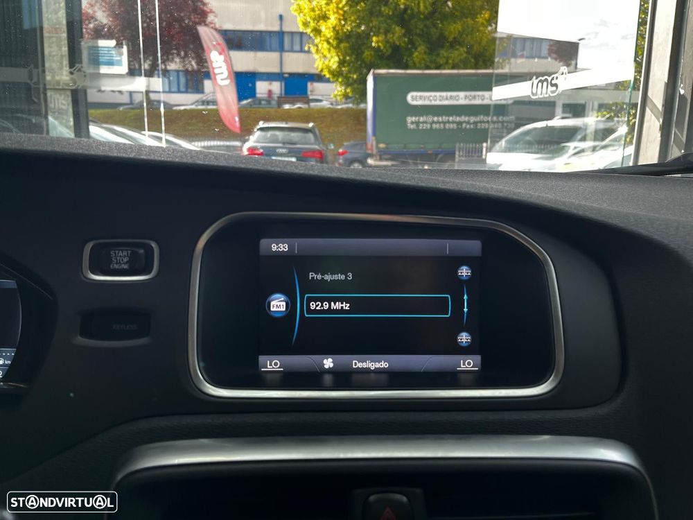 Volvo V40 Cross Country 1.6 D2 Momentum - 12