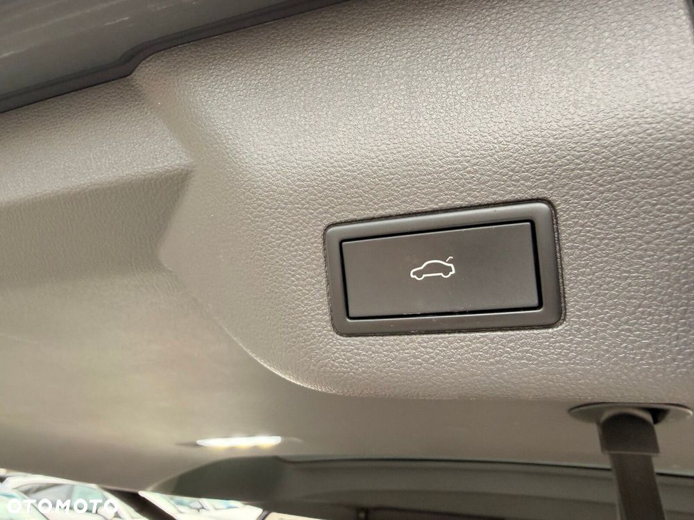 Volkswagen Multivan 2.0 TDI L1 Life DSG - 15