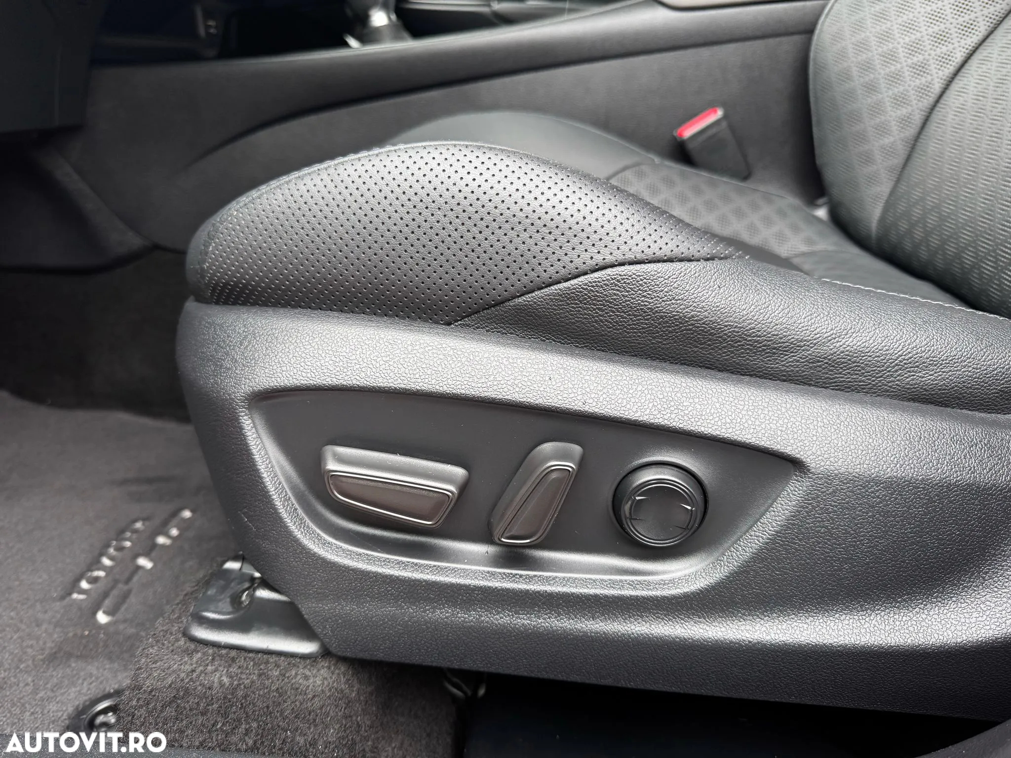 Toyota C-HR 2.0 HSD 184 CP 4x2 CVT Special Edition - 9