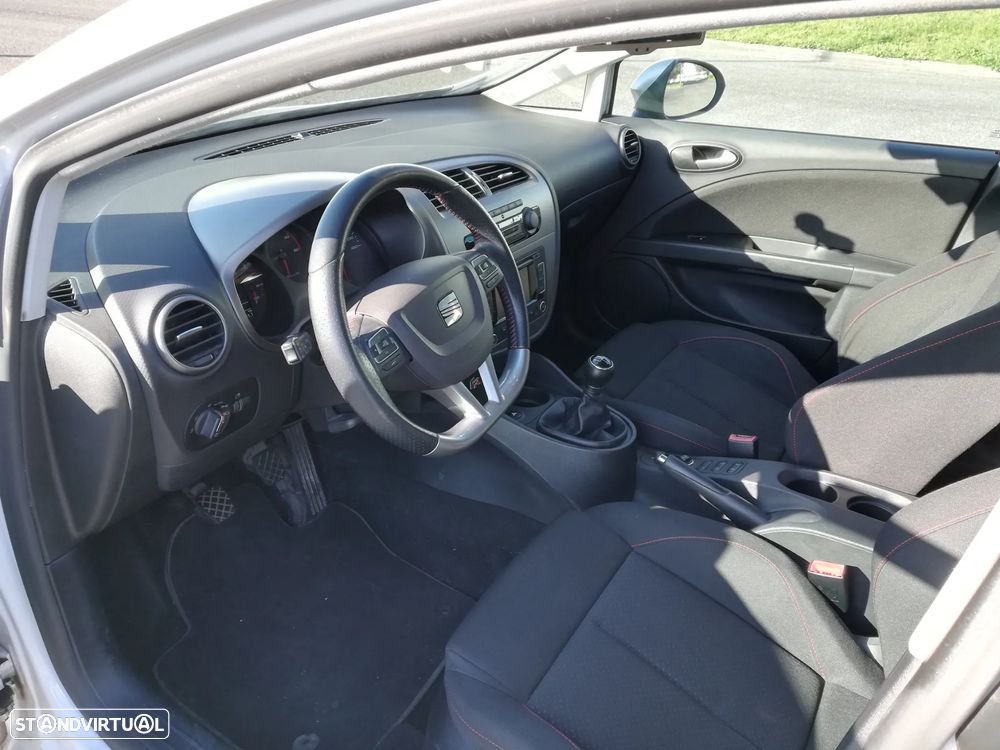 SEAT Leon 2.0 TDI FR DPF - 9