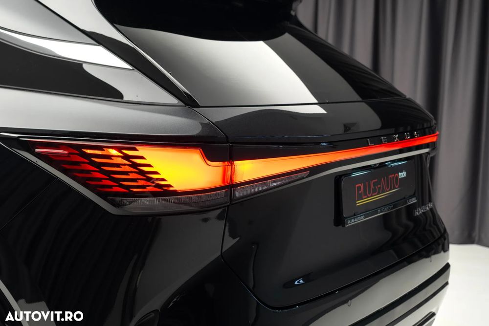 Lexus Seria RX 450h+ (Plug-in-Hybrid) Luxury Line - 14