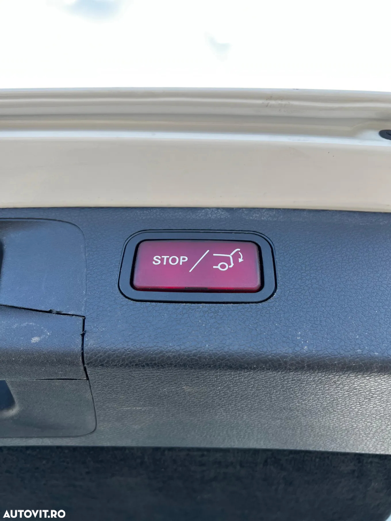 Mercedes-Benz E 220 d T 9G-TRONIC Avantgarde - 15