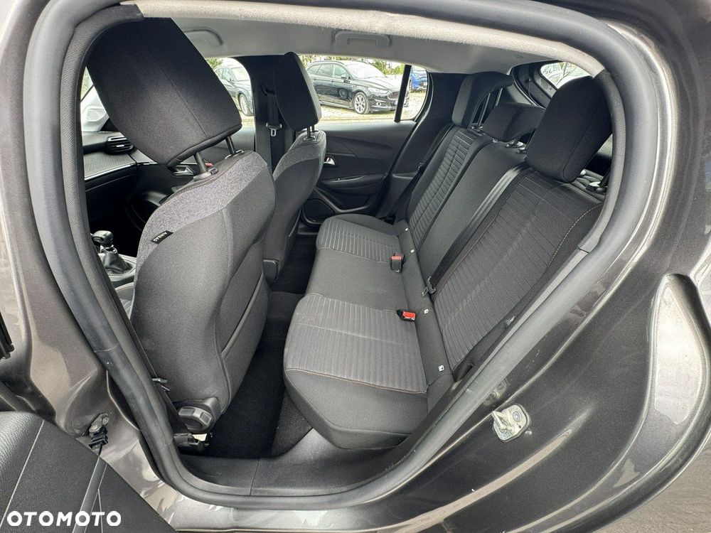 Peugeot 208 PureTech 100 Style - 19