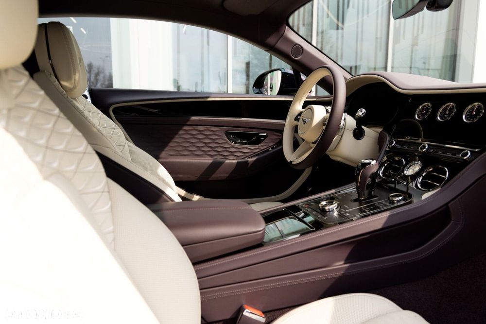 Bentley Continental GT - 5