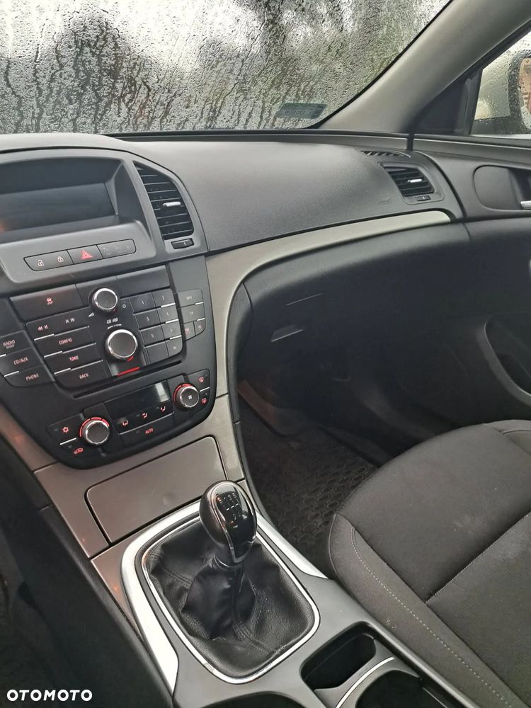 Opel Insignia 2.0 CDTI - 10