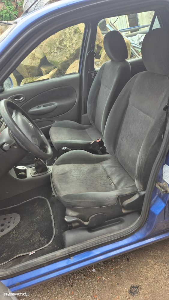 Ford Fiesta 1.25 Ghia - 6