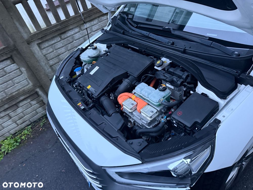 Hyundai IONIQ Hybrid Premium - 29