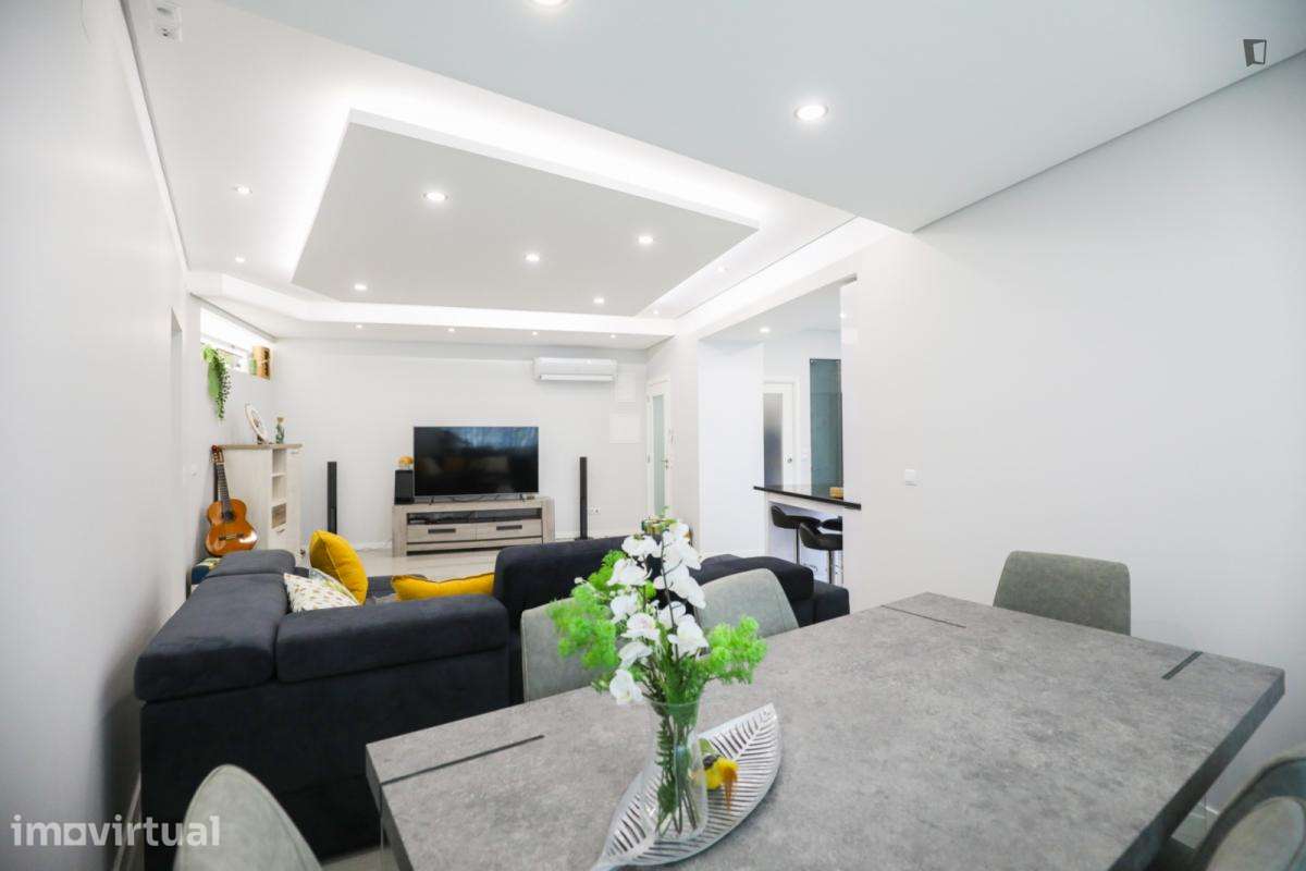 Quarto - localizado em Olivais Lisbon - Grande imagem: 4/16