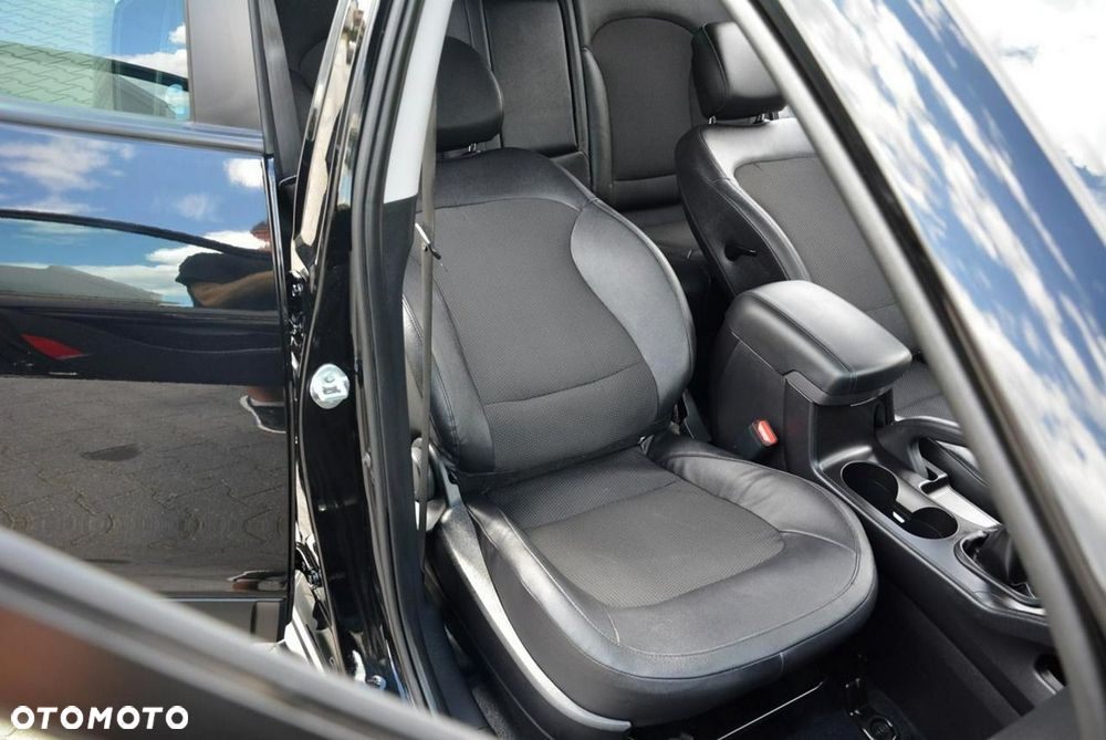 Hyundai ix35 1.6 GDI Premium 2WD - 19