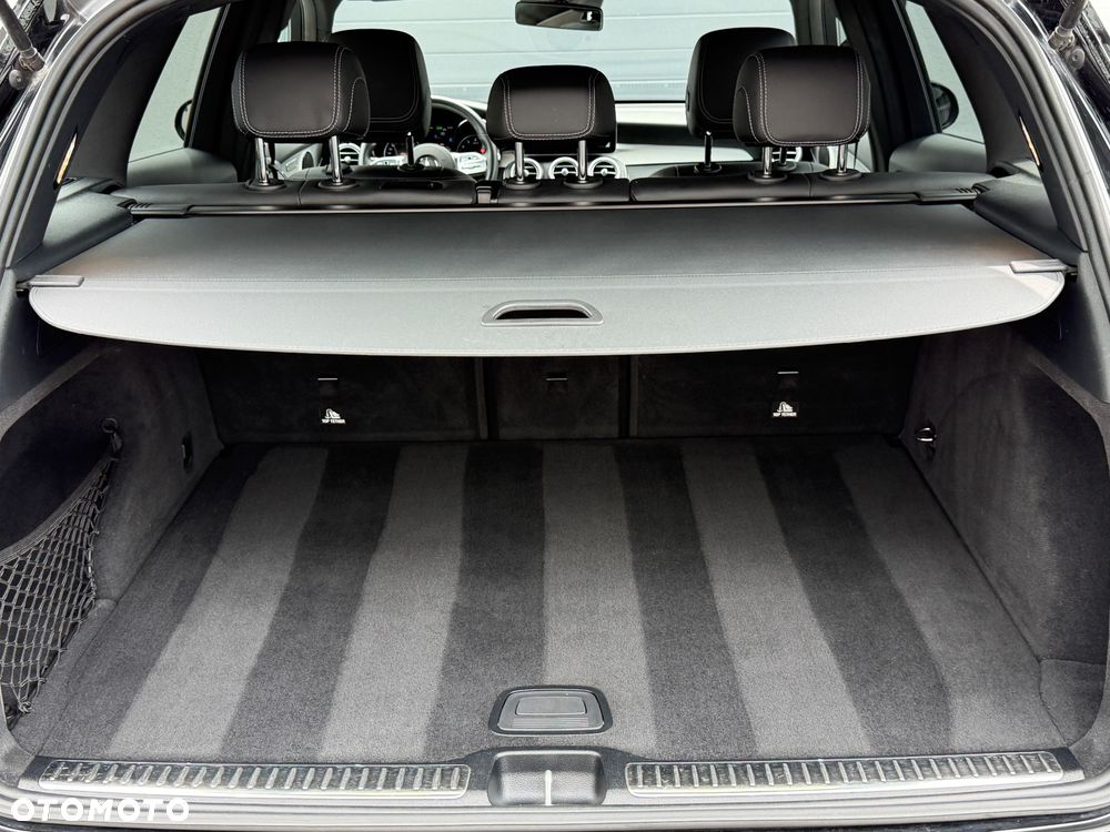 Mercedes-Benz GLC 200 4Matic 9G-TRONIC AMG Line - 12