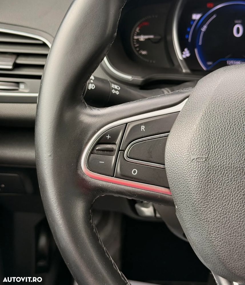 Renault Megane TCe EDC Intens - 29