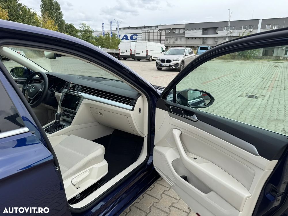 Volkswagen Passat - 20