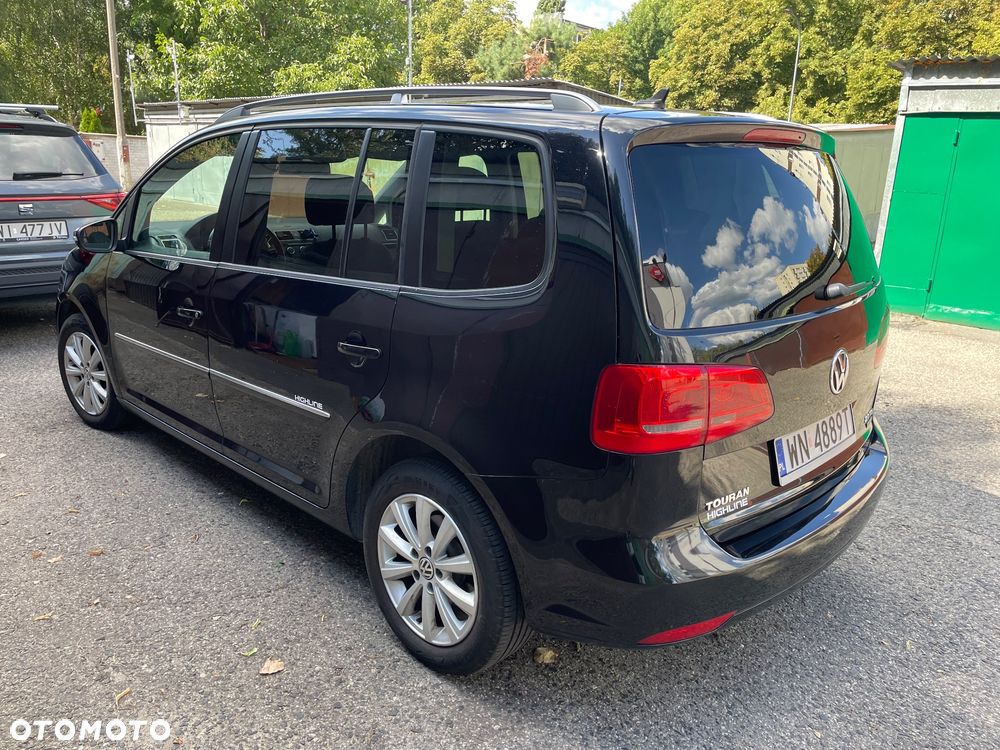 Volkswagen Touran 2.0 TDI Highline - 2