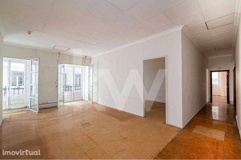 Apartamento para Habitação e de ESCRITÓRIOS (Comércio), T6 - Grande imagem: 4/29