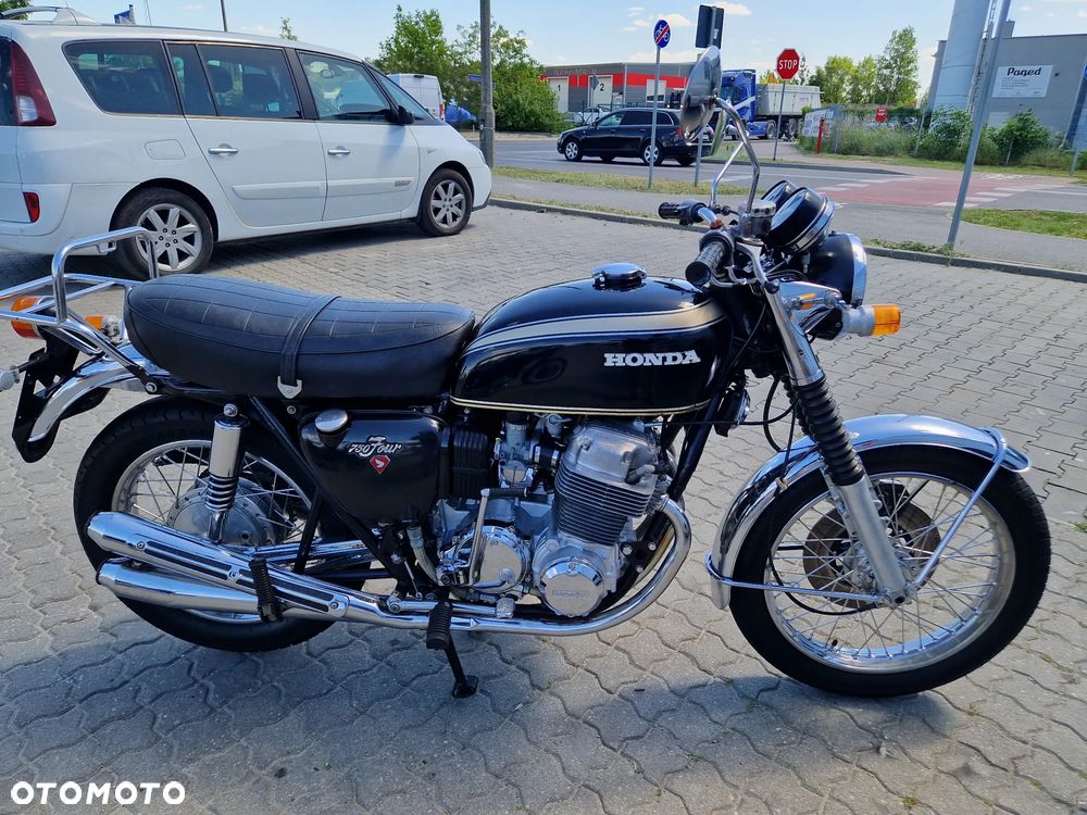 Honda CB - 1