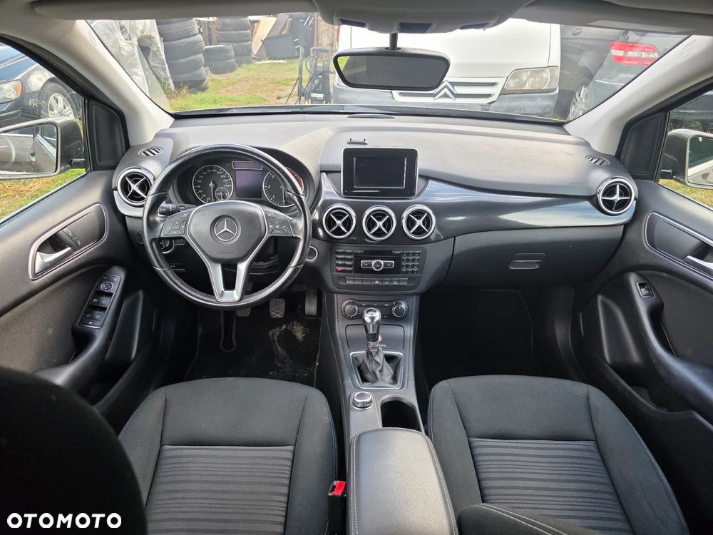 Mercedes-Benz Klasa B 180 CDI (BlueEFFICIENCY) - 13