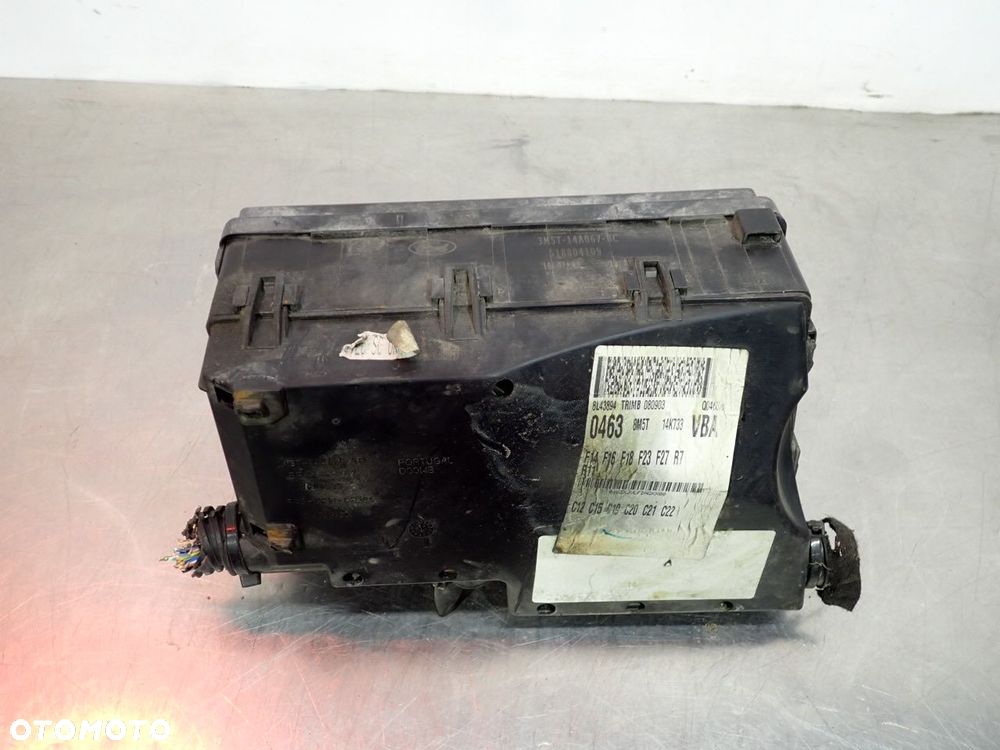 SKRZYNKA BEZPIECZNIKÓW FORD FOCUS MK2 LIFT 3M5T-14A067-BC  3M5T-14A142-AB  8M5T-14K733-VBA  3M5T-14A076-AF - 2