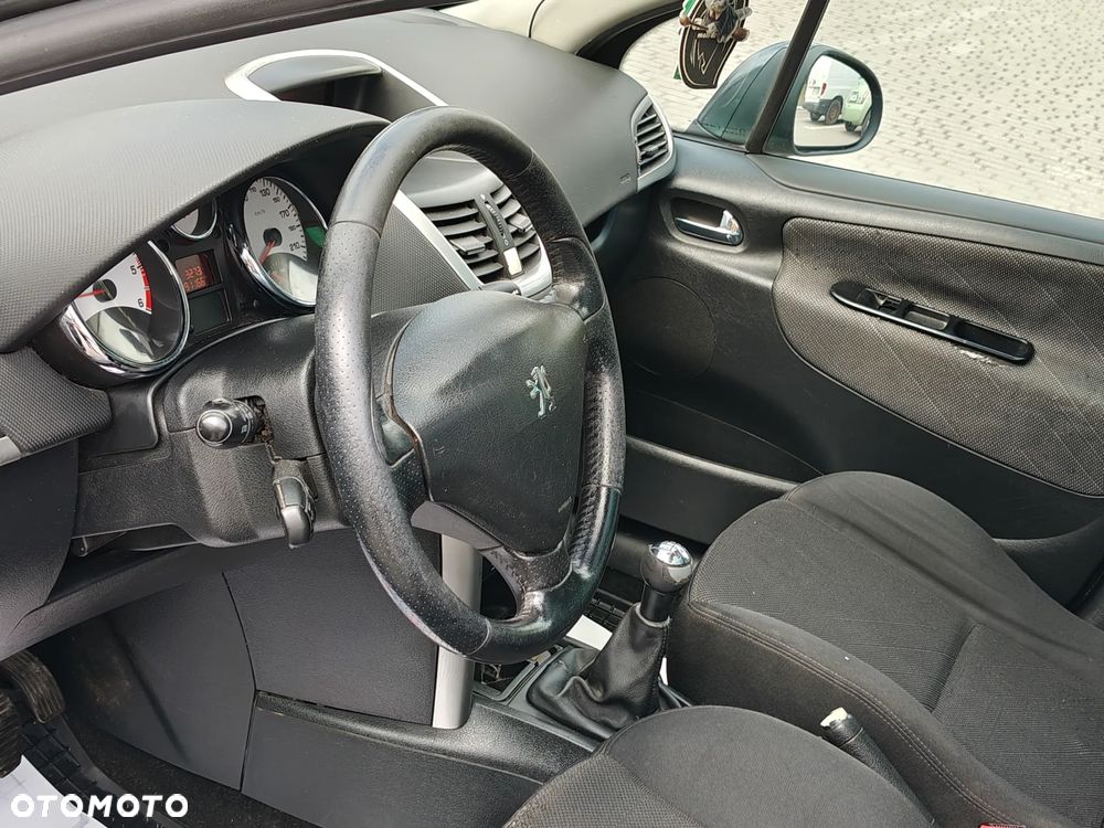 Peugeot 207 110 HDi FAP (Blue Lion) Sport - 10