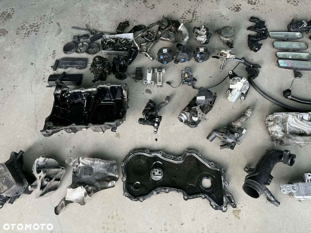 Części Silnik Vivaro Trafic 1,6 Biturbo Głowica Pompa Oleju Misa Chłodniczka EGR Rurki Dekle Łapy - 21