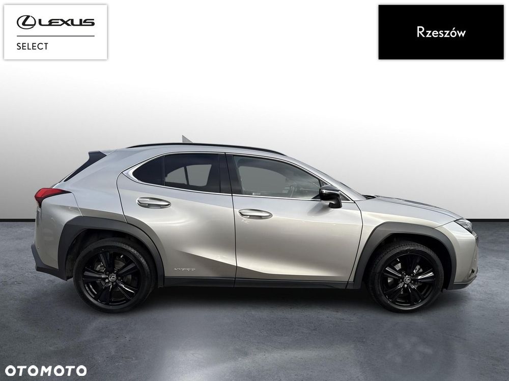 Lexus UX - 6