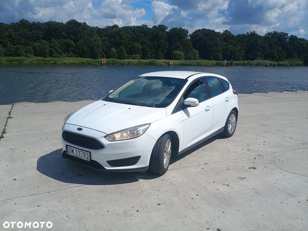 Ford Focus 2016 photo 2