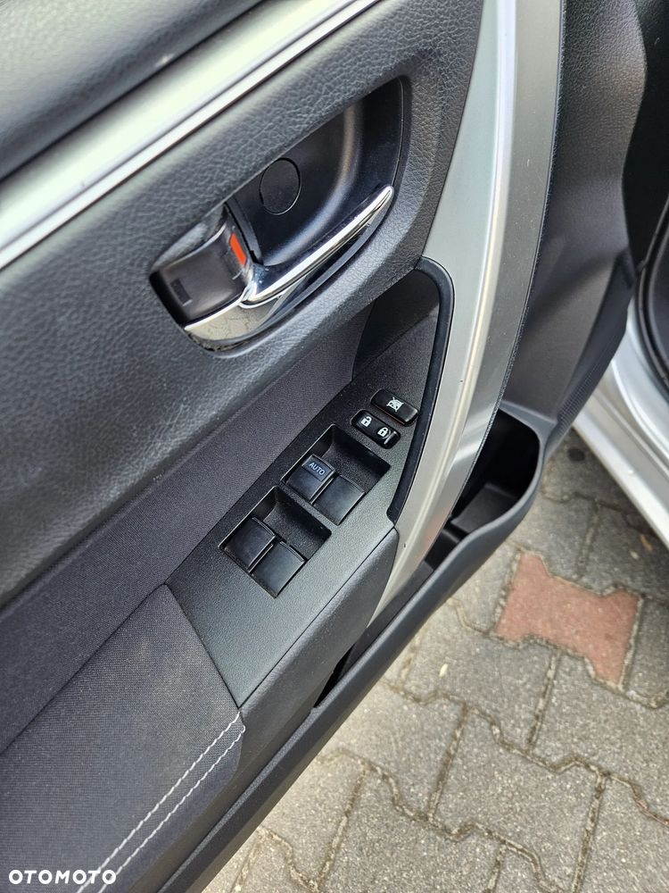 Toyota Corolla 1.6 Prestige - 8