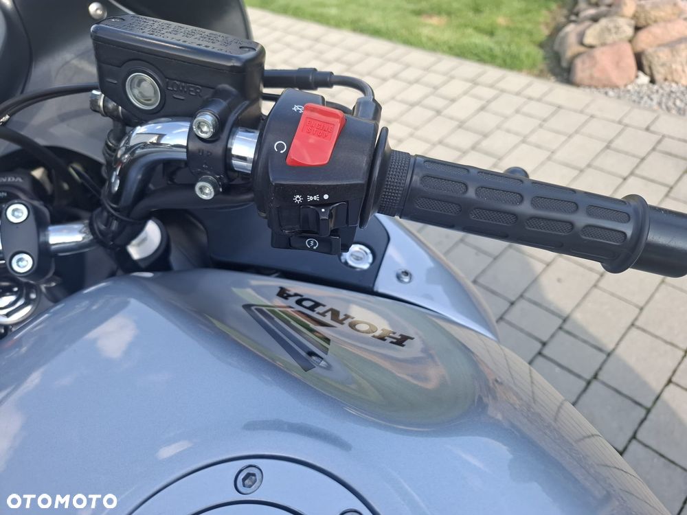 Honda NTV - 11